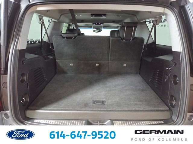 Used 2018 Chevrolet Suburban Premier AWD/4WD image 24