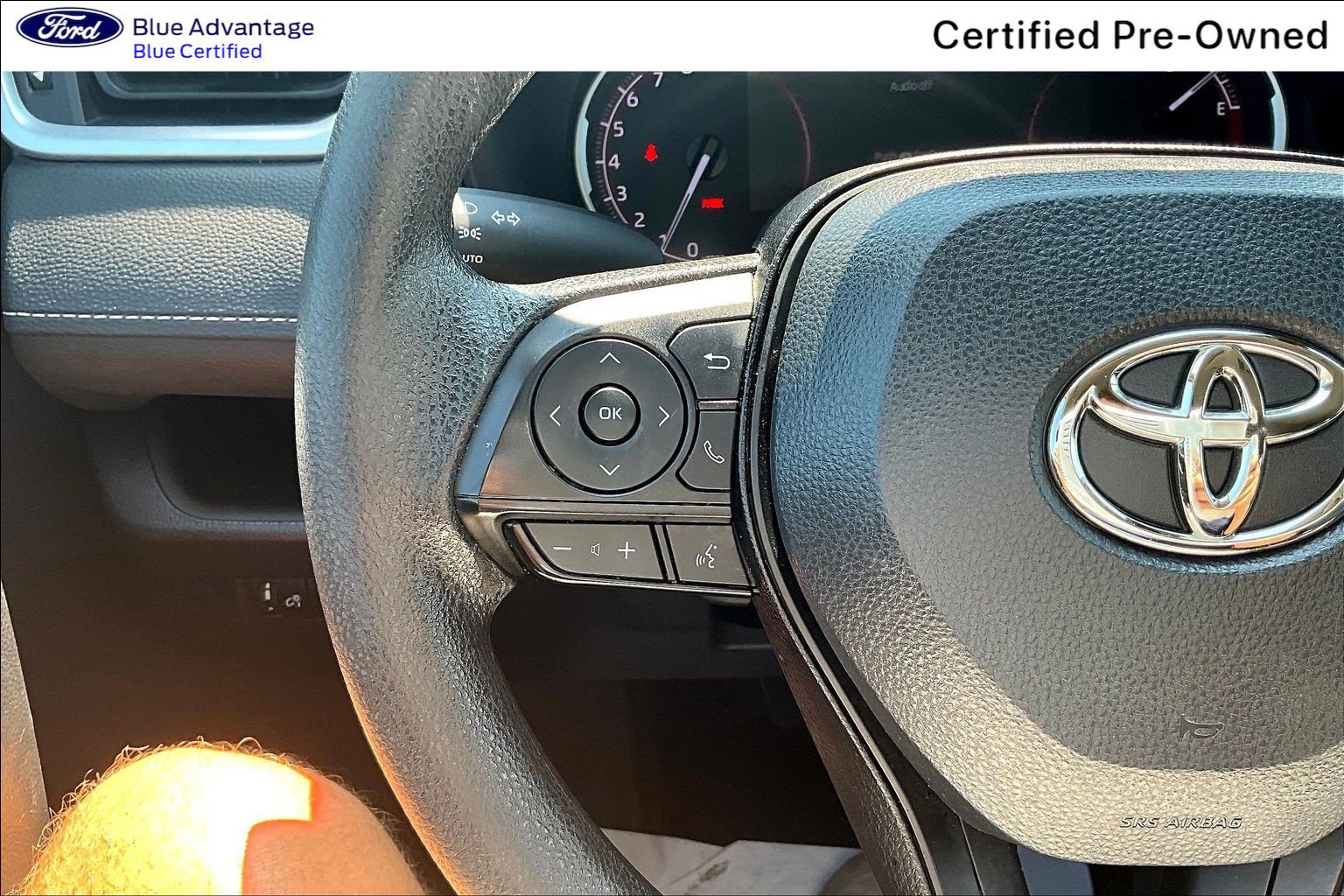 Used 2024 Toyota RAV4 XLE FWD image 22