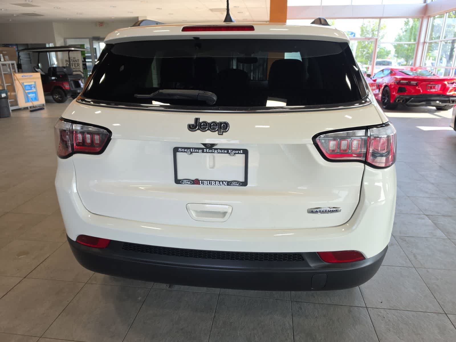Used 2018 Jeep Compass Latitude w/ Popular Equipment Group FWD image 9