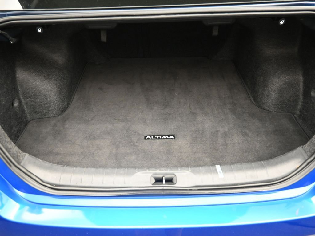 Used 2025 Nissan Altima 2.5 SV image 23