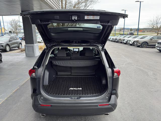 Used 2024 Toyota RAV4 XLE w/ Convenience Package image 6