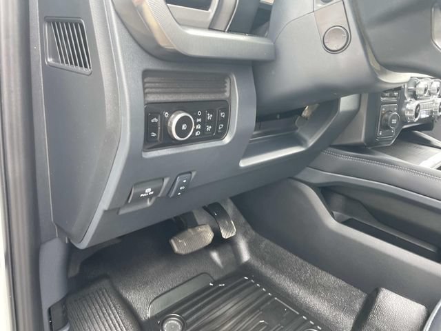 Certified 2025 Ford F350 Platinum AWD/4WD image 21