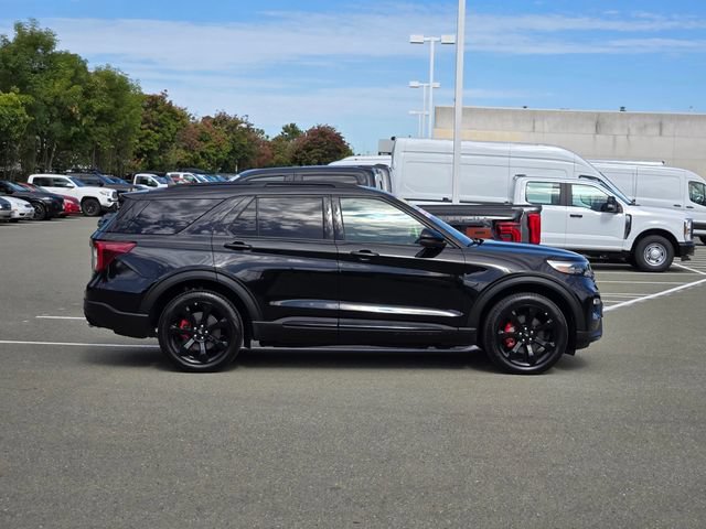 Certified 2023 Ford Explorer ST w/ Equipment Group 401A AWD/4WD image 7