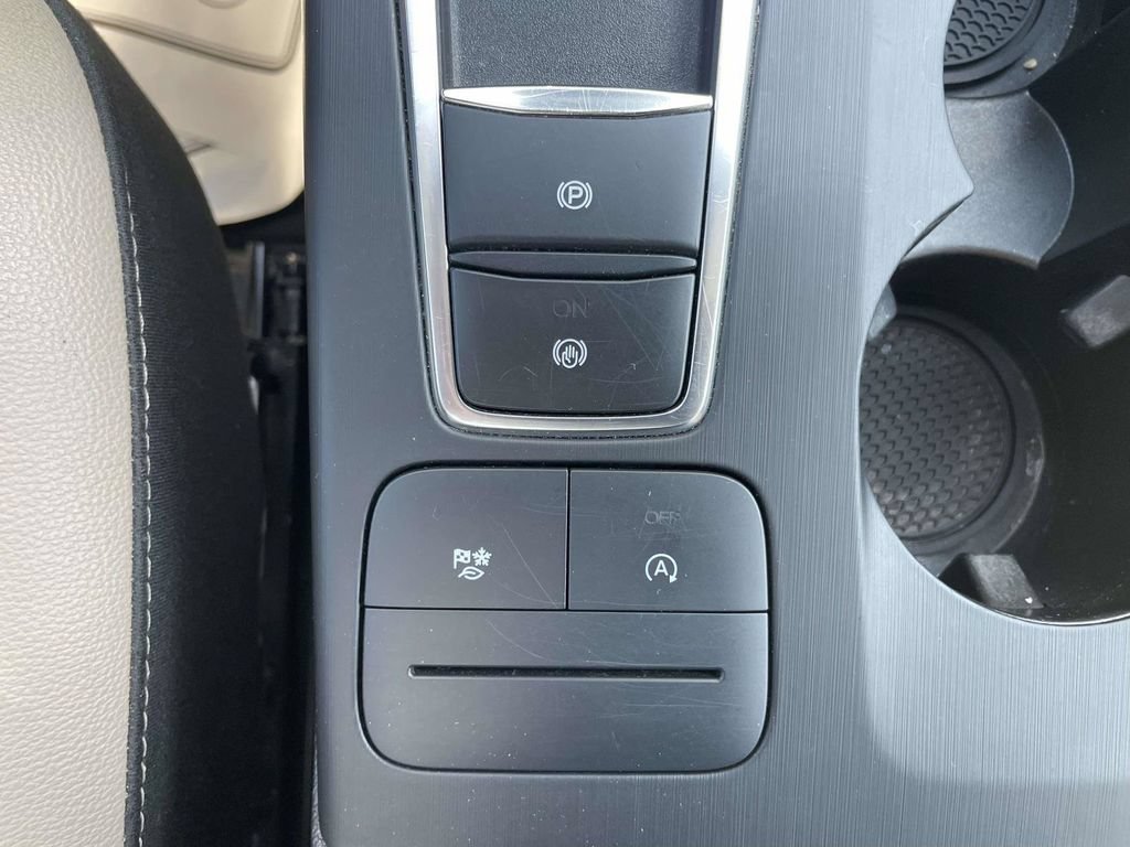 Certified 2022 Ford Escape SEL FWD image 24