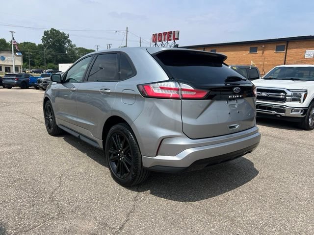 Certified 2024 Ford Edge ST-Line AWD/4WD image 6
