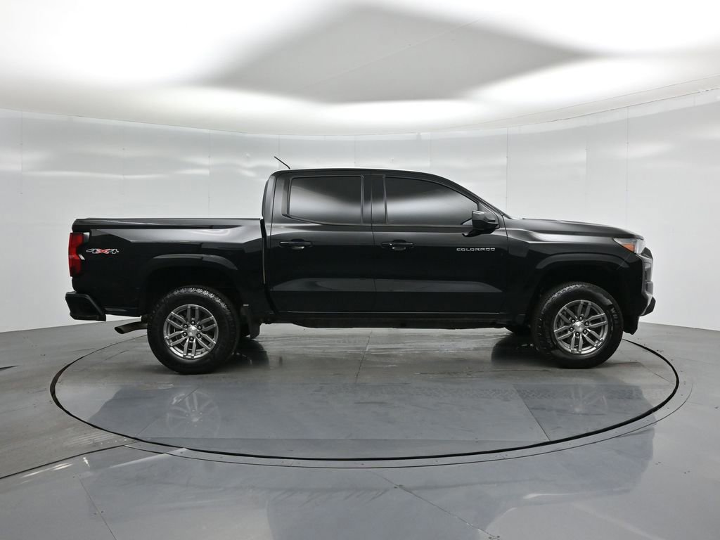 Used 2023 Chevrolet Colorado LT w/ LT Convenience Package image 8