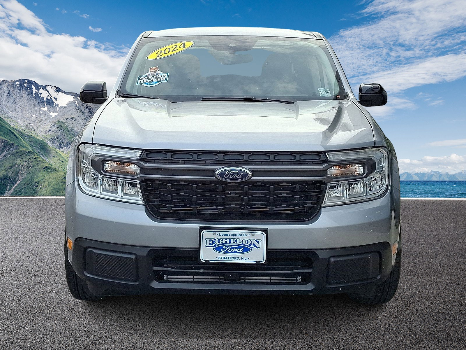 Certified 2024 Ford Maverick XLT w/ XLT Luxury Package image 2