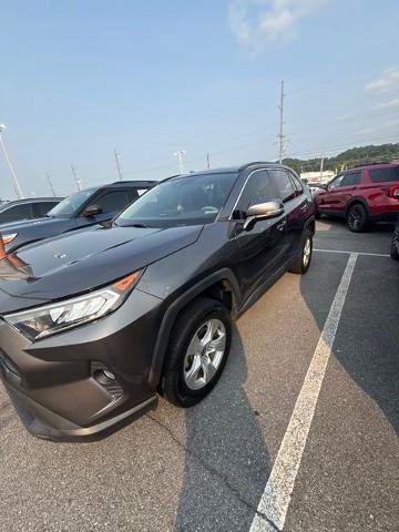 Used 2021 Toyota RAV4 XLE AWD/4WD image 26