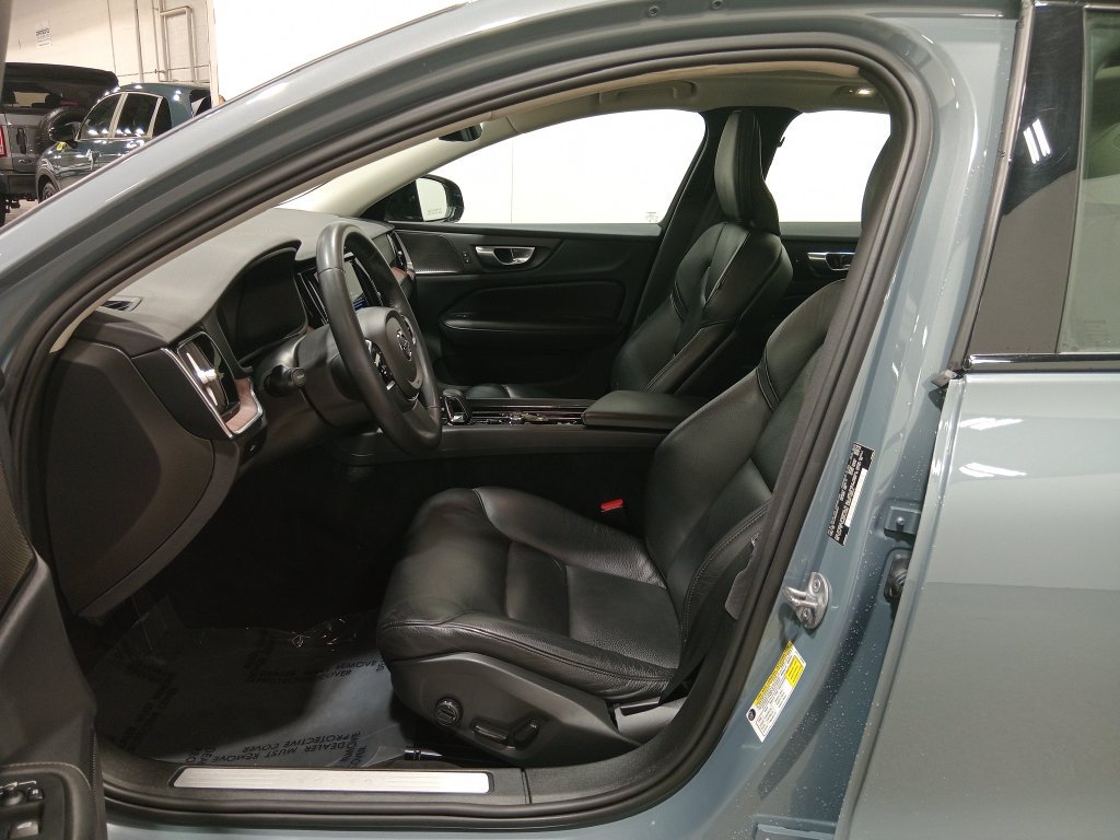Used 2024 Volvo S60 B5 Plus FWD image 16