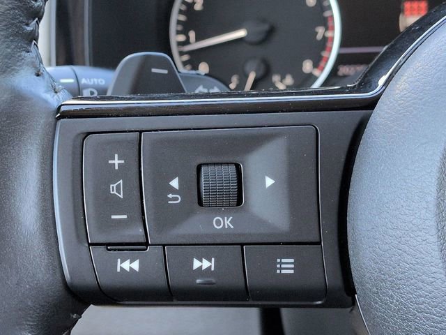 Used 2022 Nissan Pathfinder SV image 23