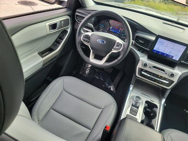 Certified 2021 Ford Explorer XLT w/ Equipment Group 202A image 13