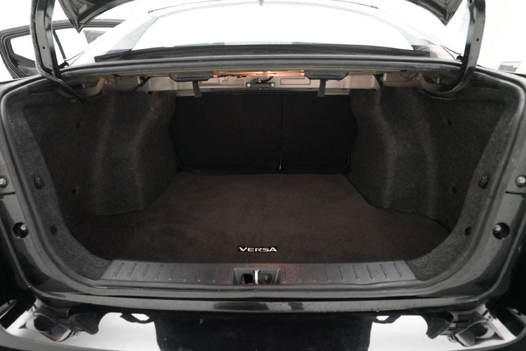 Used 2023 Nissan Versa SR w/ Trunk Package FWD image 10