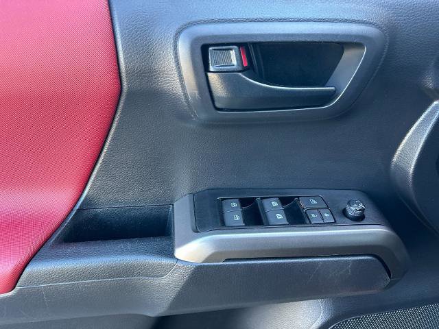 Used 2023 Toyota Tacoma SR5 RWD image 10