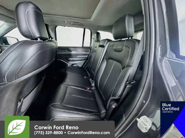 Used 2023 Jeep Grand Cherokee 30th Anniversary AWD/4WD image 27