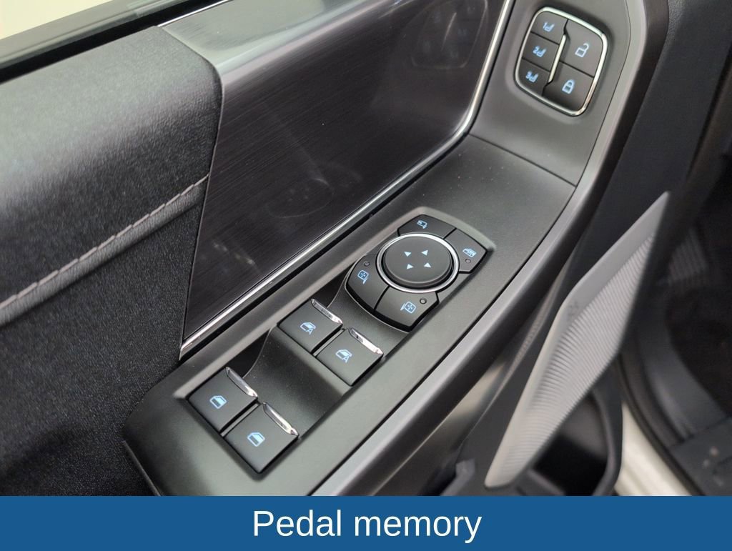 Certified 2025 Ford F150 Lariat w/ Equipment Group 502A High image 38