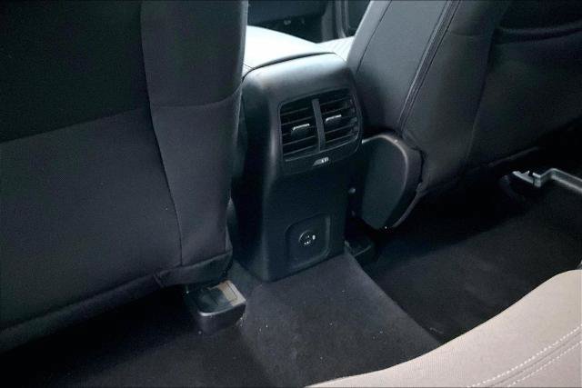 Certified 2022 Ford Escape SE AWD/4WD image 32