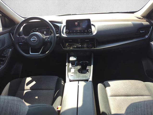 Used 2022 Nissan Rogue SV FWD image 19
