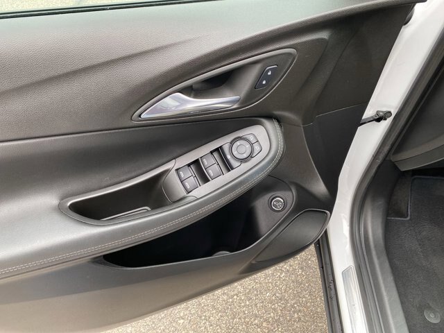 Used 2022 Buick Encore GX Select FWD image 12