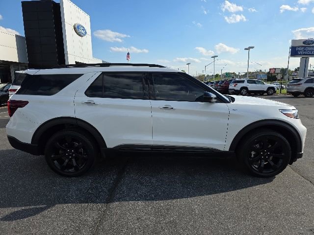 Certified 2024 Ford Explorer ST-Line w/ Class IV Trailer Tow Package AWD/4WD image 8
