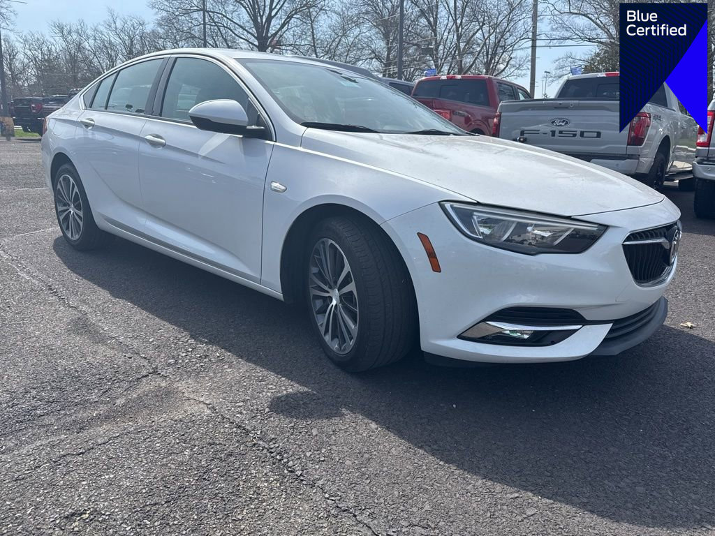 Used 2018 Buick Regal Essence w/ Sights and Sounds Package