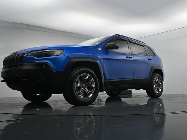Used 2019 Jeep Cherokee Trailhawk w/ Comfort/Convenience Group AWD/4WD image 31
