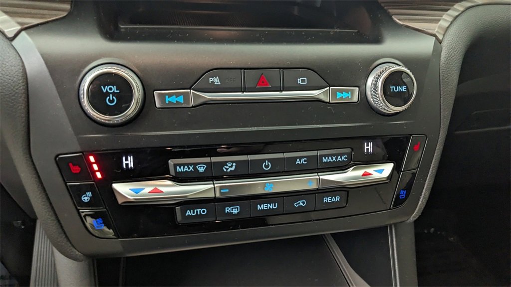 Certified 2020 Ford Explorer Limited image 27