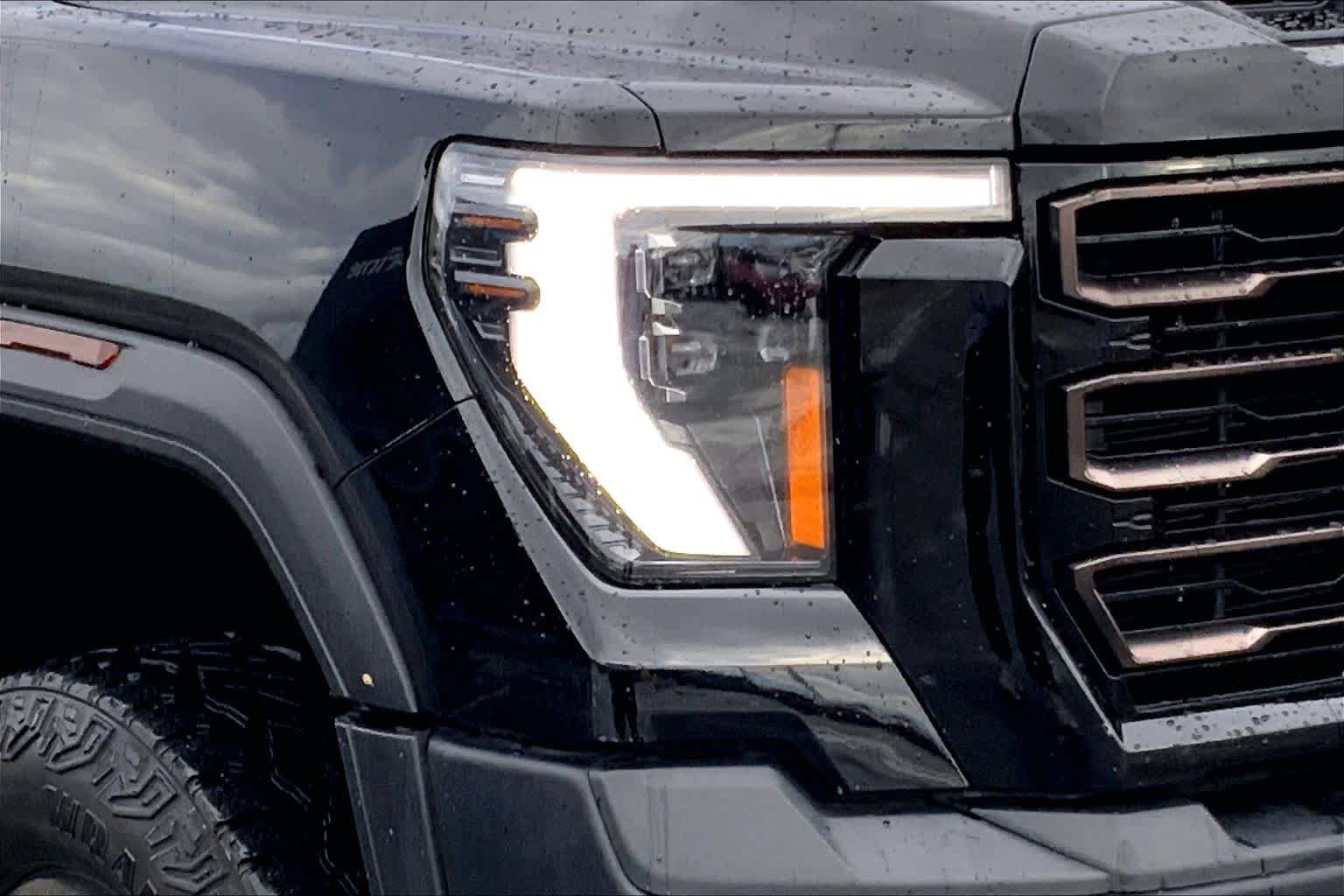 Used 2024 GMC Sierra 2500 AT4X w/ AT4X AEV Edition AWD/4WD image 25