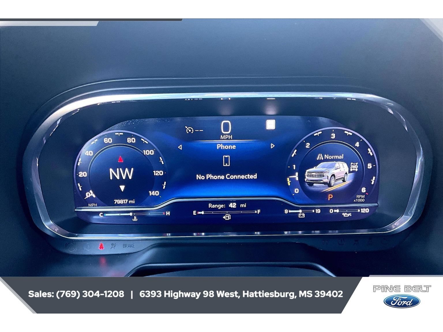 Used 2022 Chevrolet Tahoe LT w/ Luxury Package AWD/4WD image 14