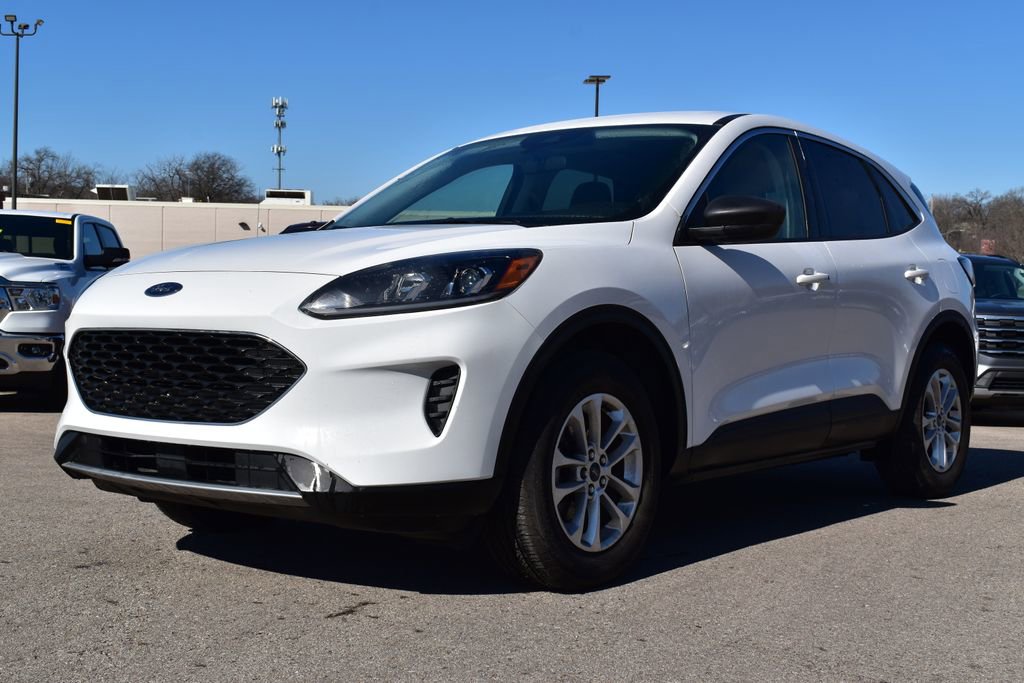 Certified 2022 Ford Escape SE w/ Convenience Package image 1