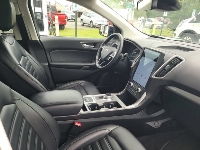 Certified 2024 Ford Edge SEL w/ Convenience Package AWD/4WD image 28