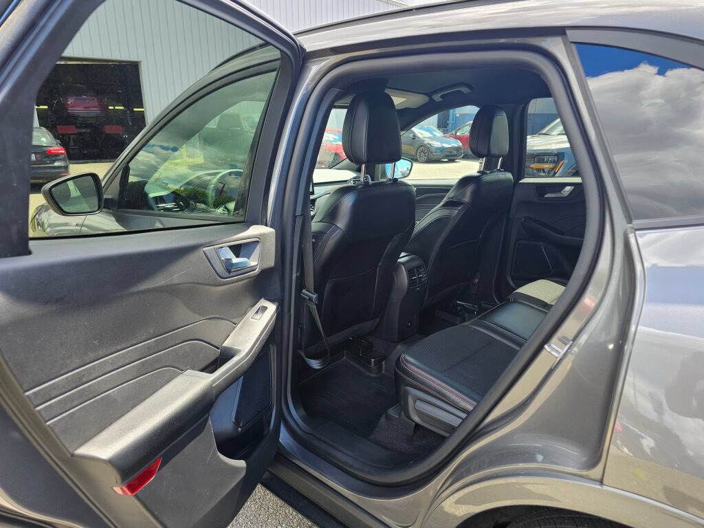 Certified 2024 Ford Escape ST-Line w/ Tech Pack #1 AWD/4WD image 8