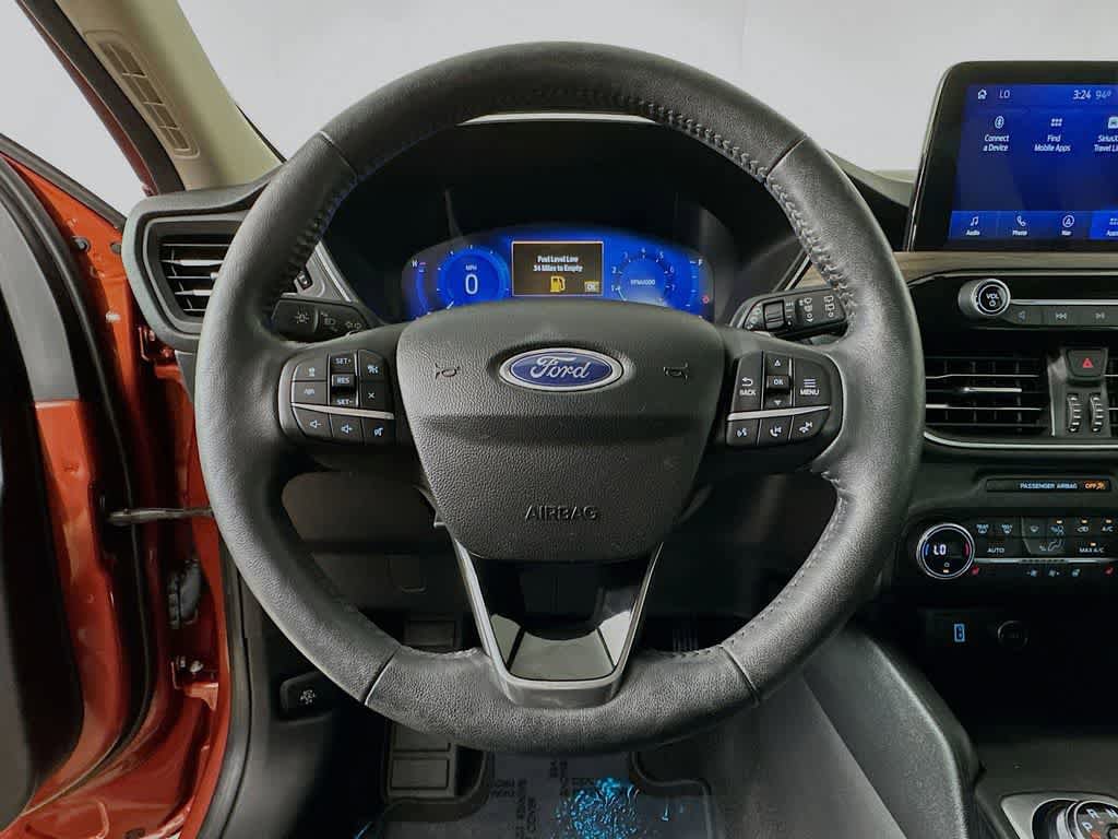 Certified 2020 Ford Escape Titanium AWD/4WD image 16