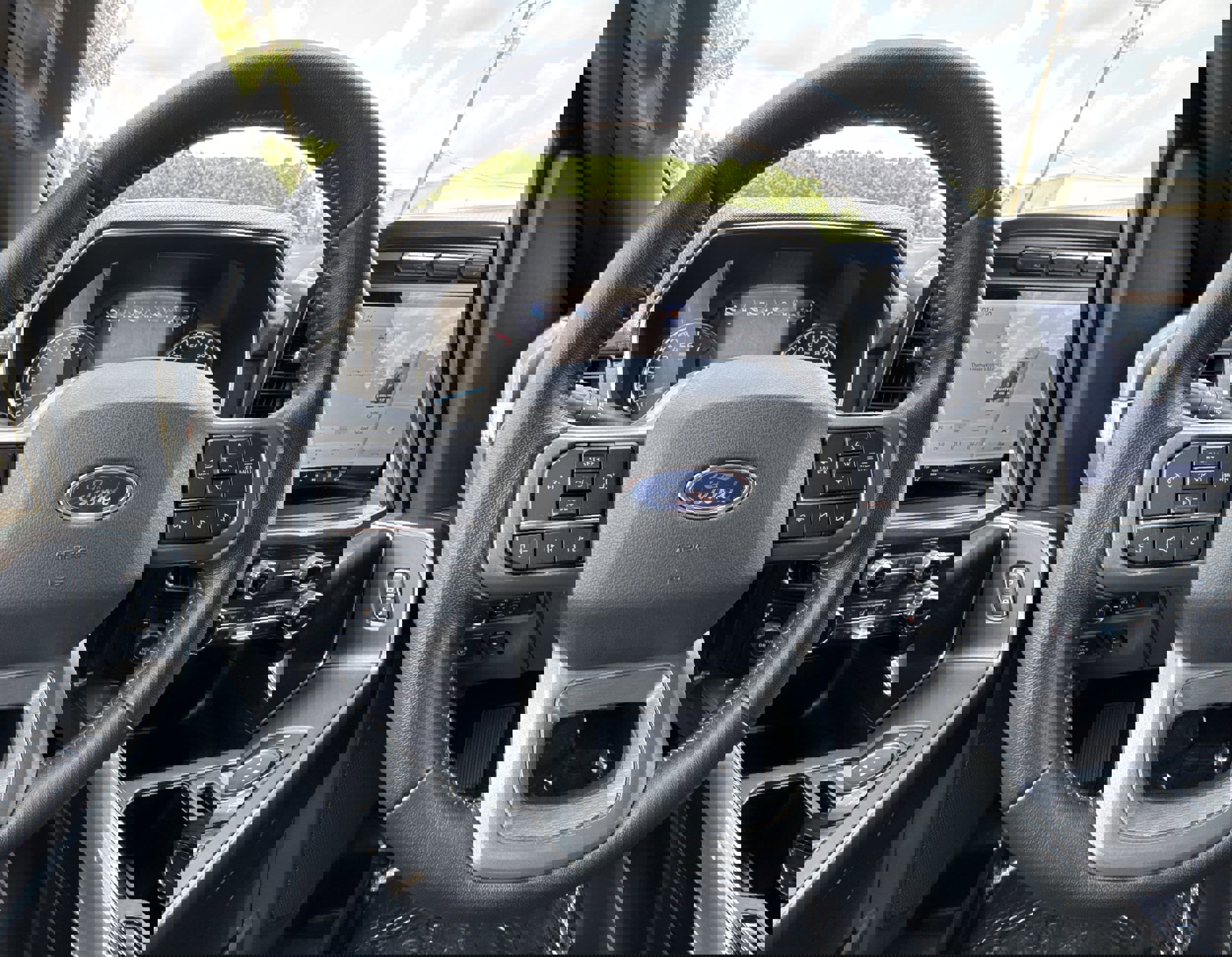 Certified 2022 Ford F150 XLT w/ Equipment Group 302A High image 19