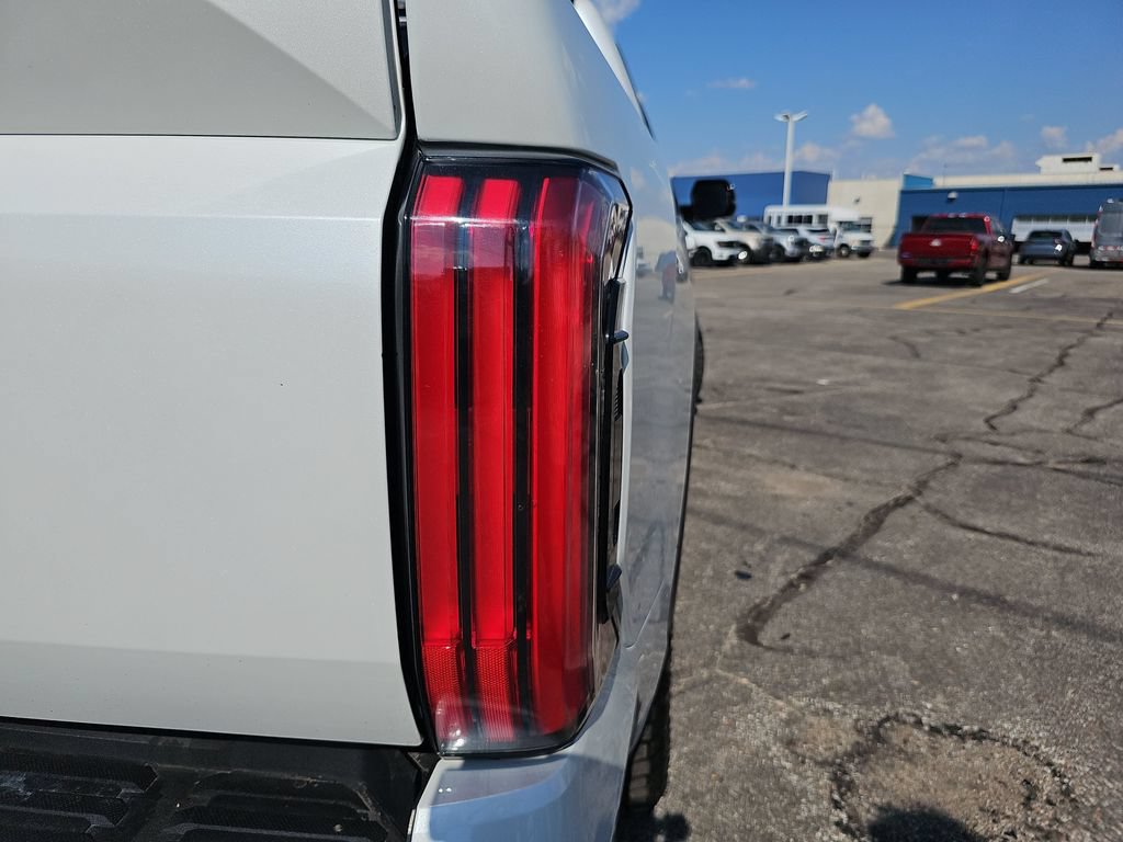 Used 2026 Toyota Tundra Limited AWD/4WD image 33