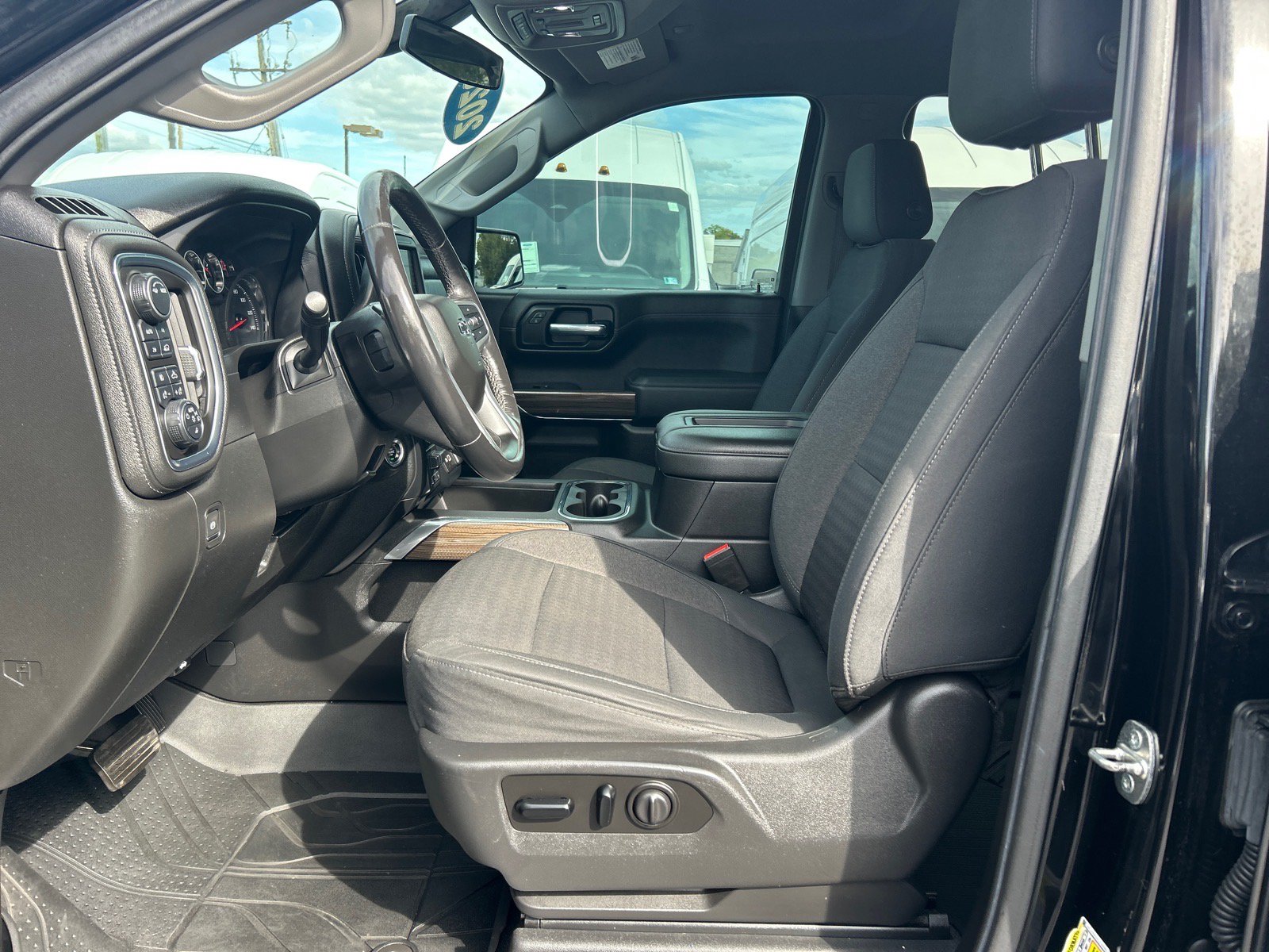 Used 2020 Chevrolet Silverado 1500 RST w/ All-Star Edition AWD/4WD image 8