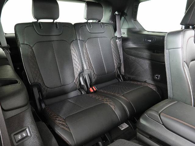Used 2021 Jeep Grand Cherokee L Summit w/ Luxury Tech Group V AWD/4WD image 21