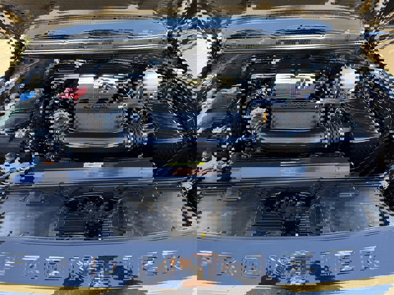 Used 2024 Nissan Frontier SV image 27