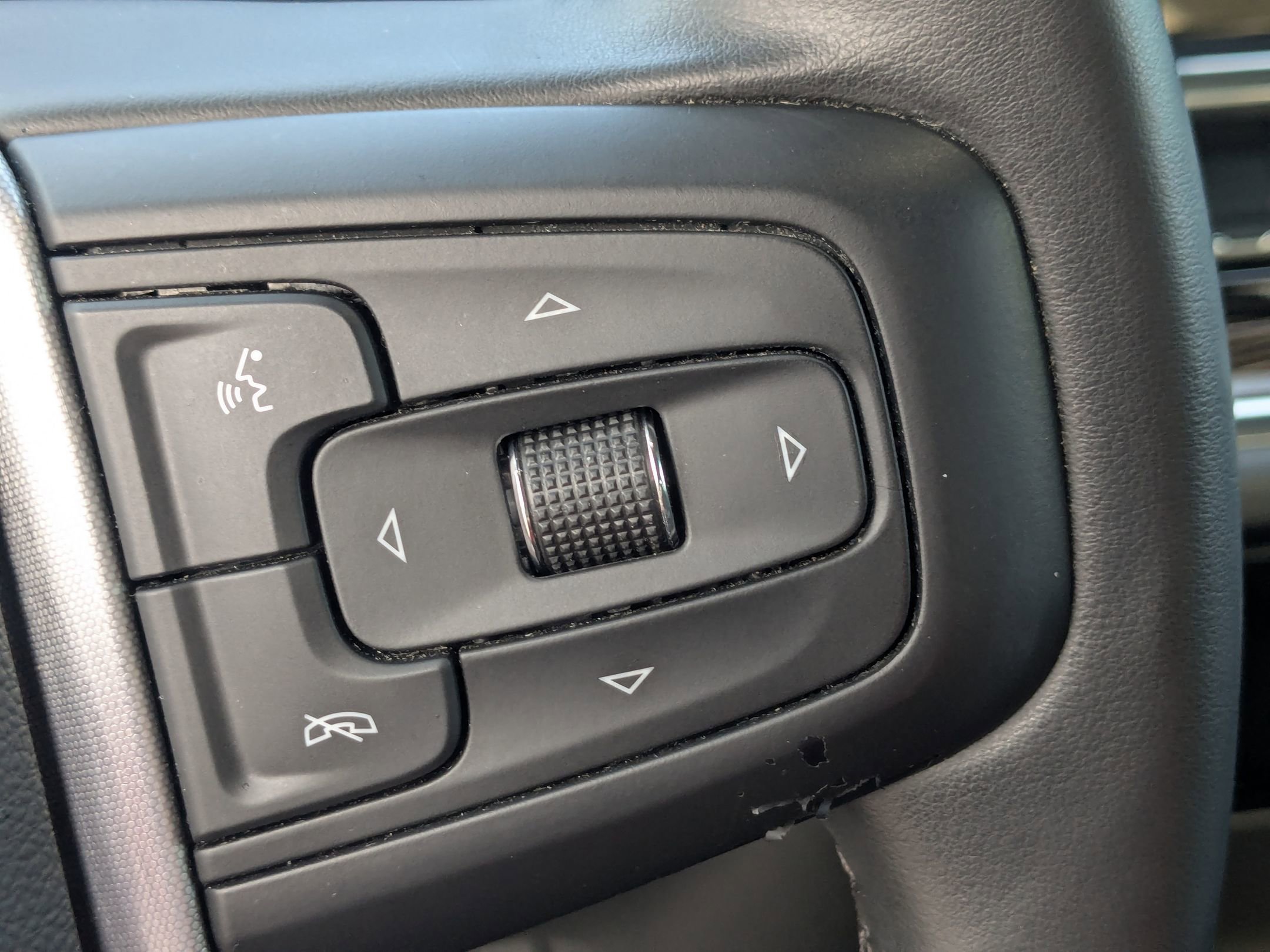 Used 2023 GMC Sierra 1500 Elevation image 16