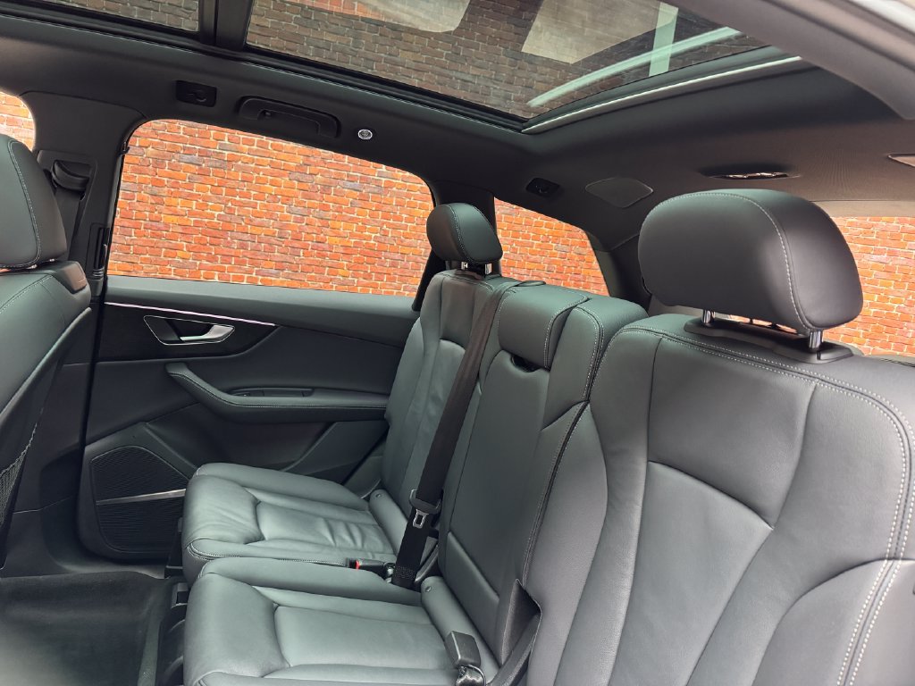 Used 2025 Audi Q7 3.0T Premium Plus AWD/4WD image 27