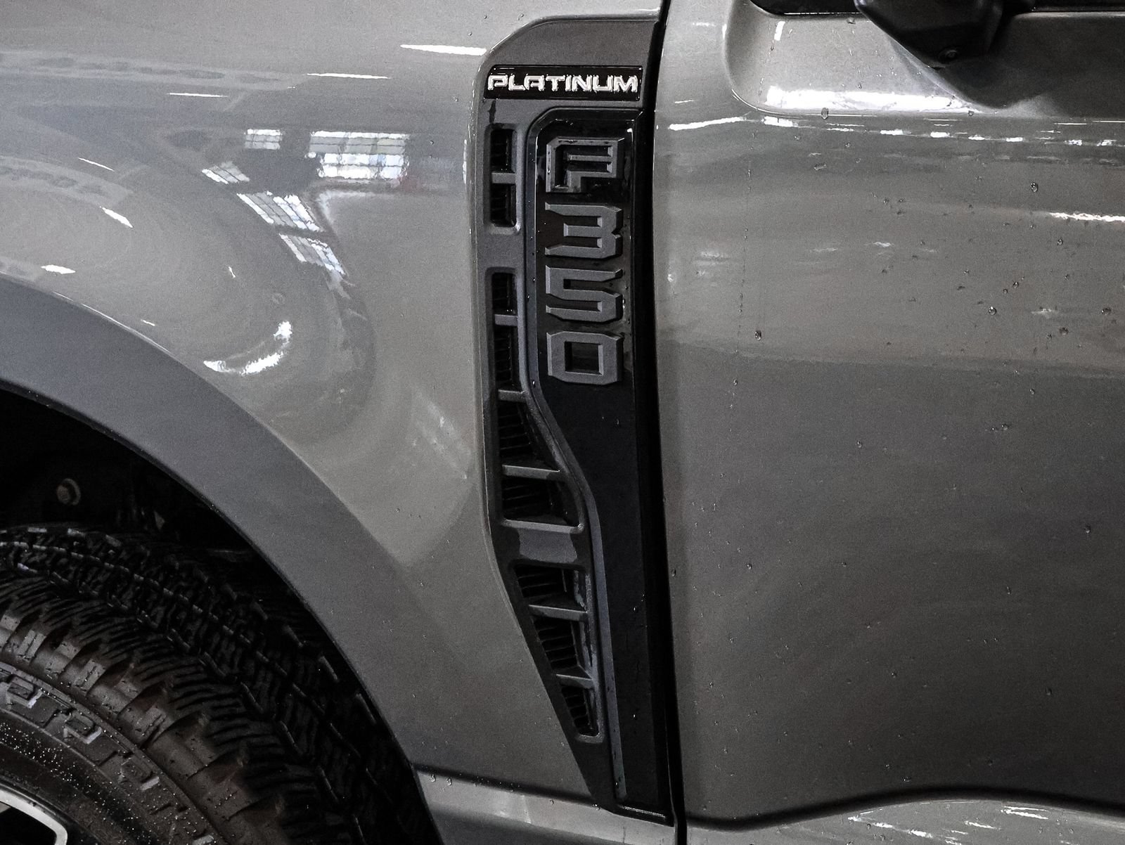 Certified 2025 Ford F350 Platinum AWD/4WD image 21