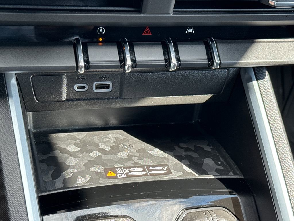 Used 2023 Chevrolet Colorado LT w/ LT Convenience Package II image 22