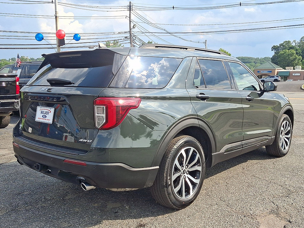 Certified 2024 Ford Explorer ST-Line w/ Class IV Trailer Tow Package AWD/4WD image 31