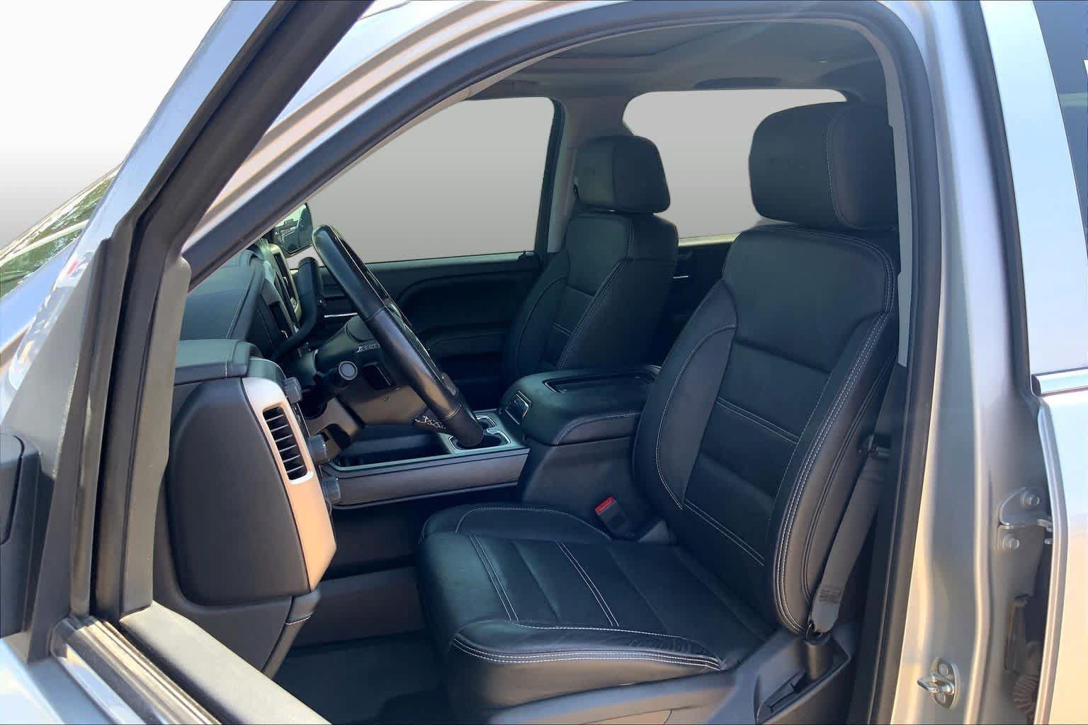 Used 2018 GMC Sierra 1500 Denali w/ Denali Ultimate Package AWD/4WD image 8