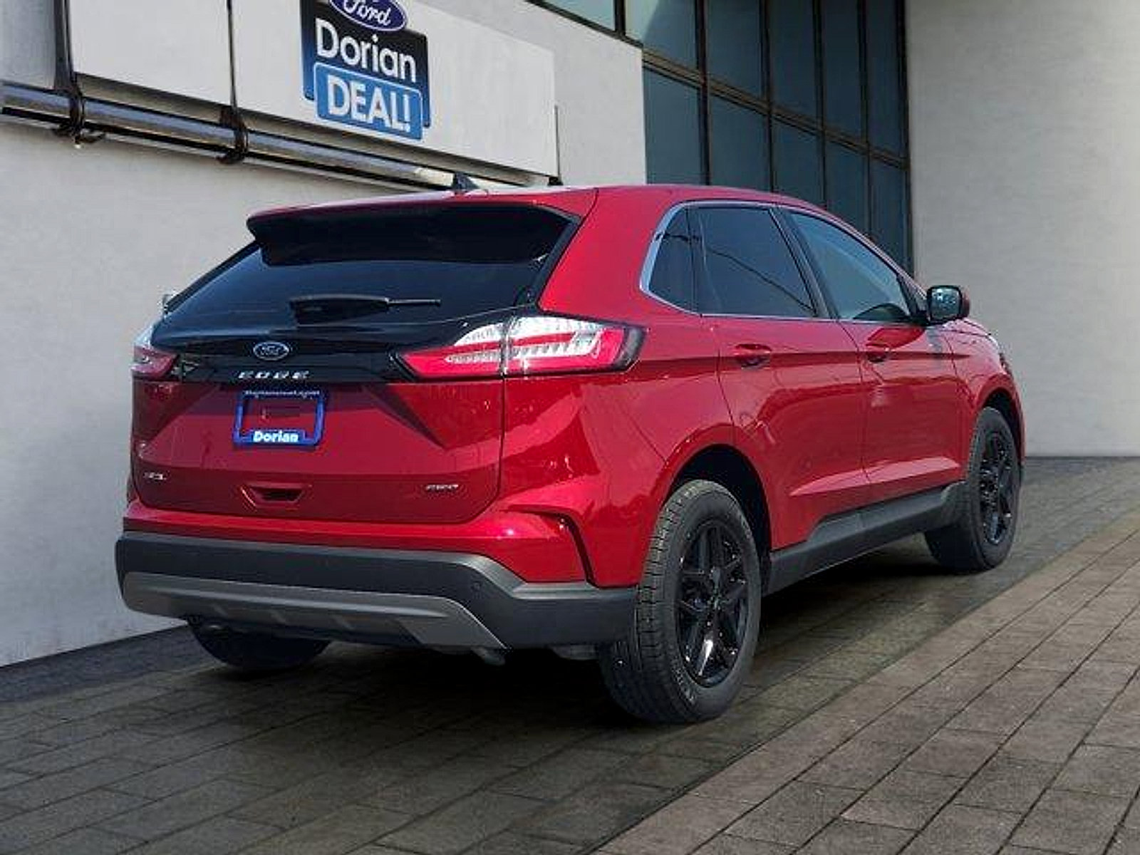 Certified 2023 Ford Edge SEL w/ Convenience Package AWD/4WD image 3