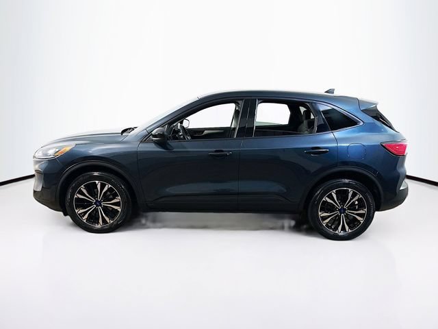 Certified 2022 Ford Escape SE w/ SE Sport Appearance Package AWD/4WD image 5