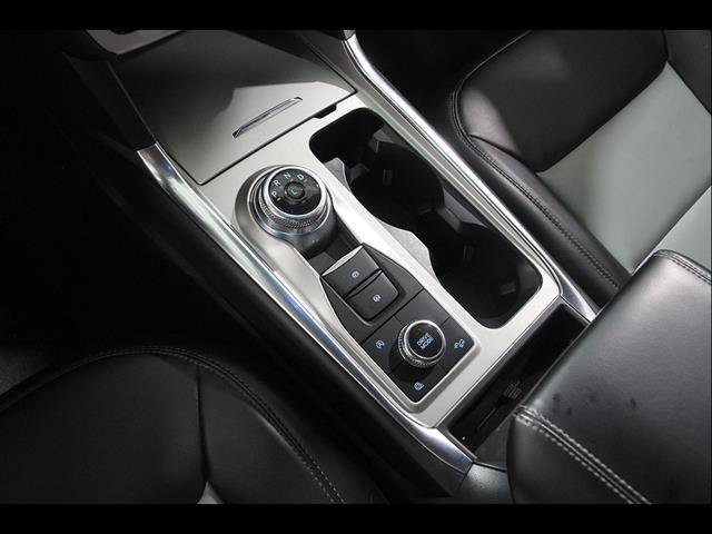 Certified 2024 Ford Explorer XLT w/ Equipment Group 202A AWD/4WD image 15