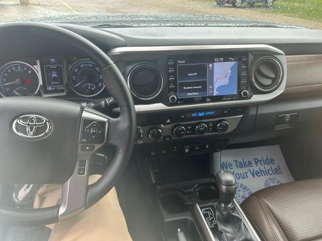 Used 2022 Toyota Tacoma Limited AWD/4WD image 9