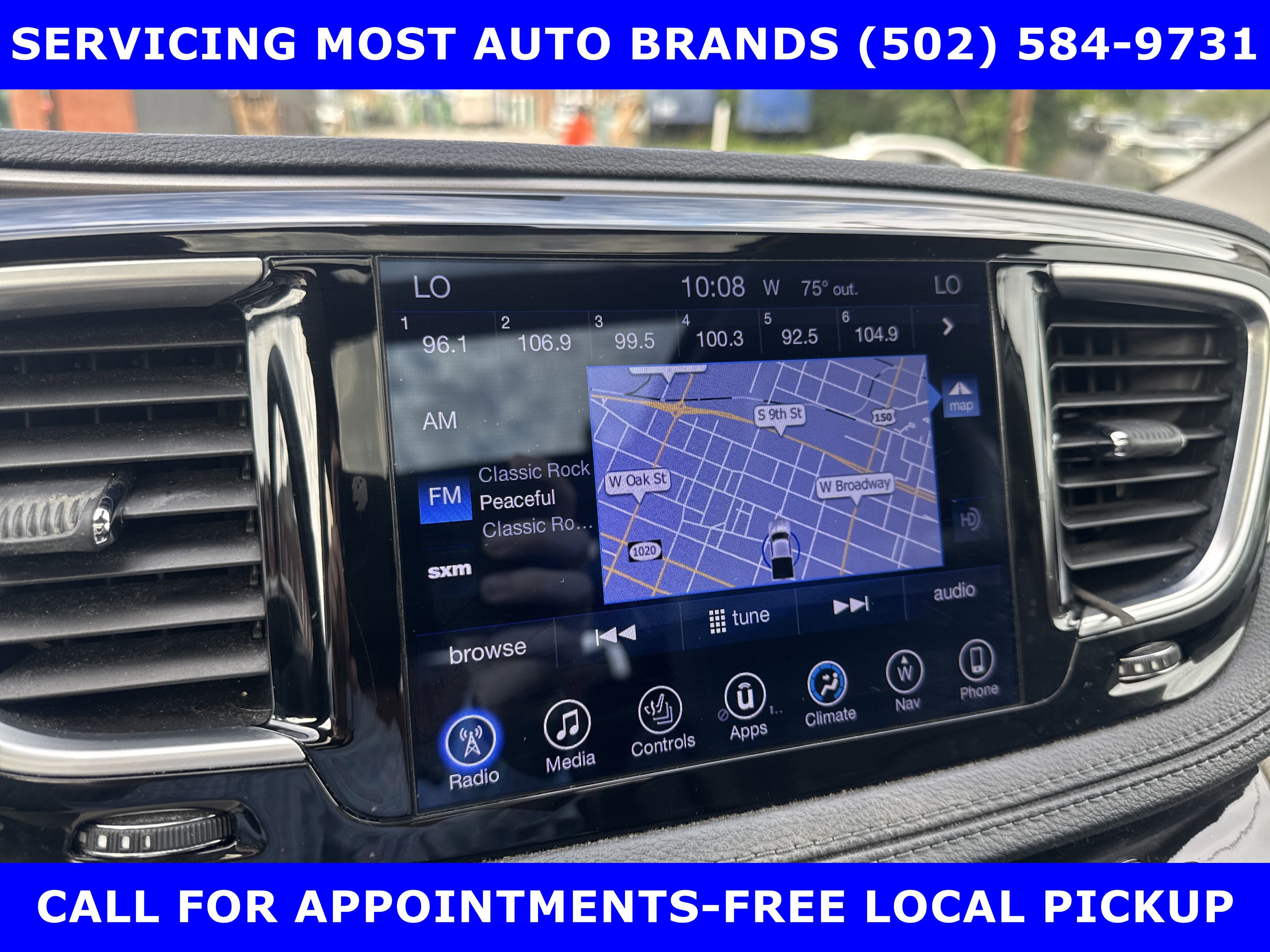 Used 2017 Chrysler Pacifica Limited image 31