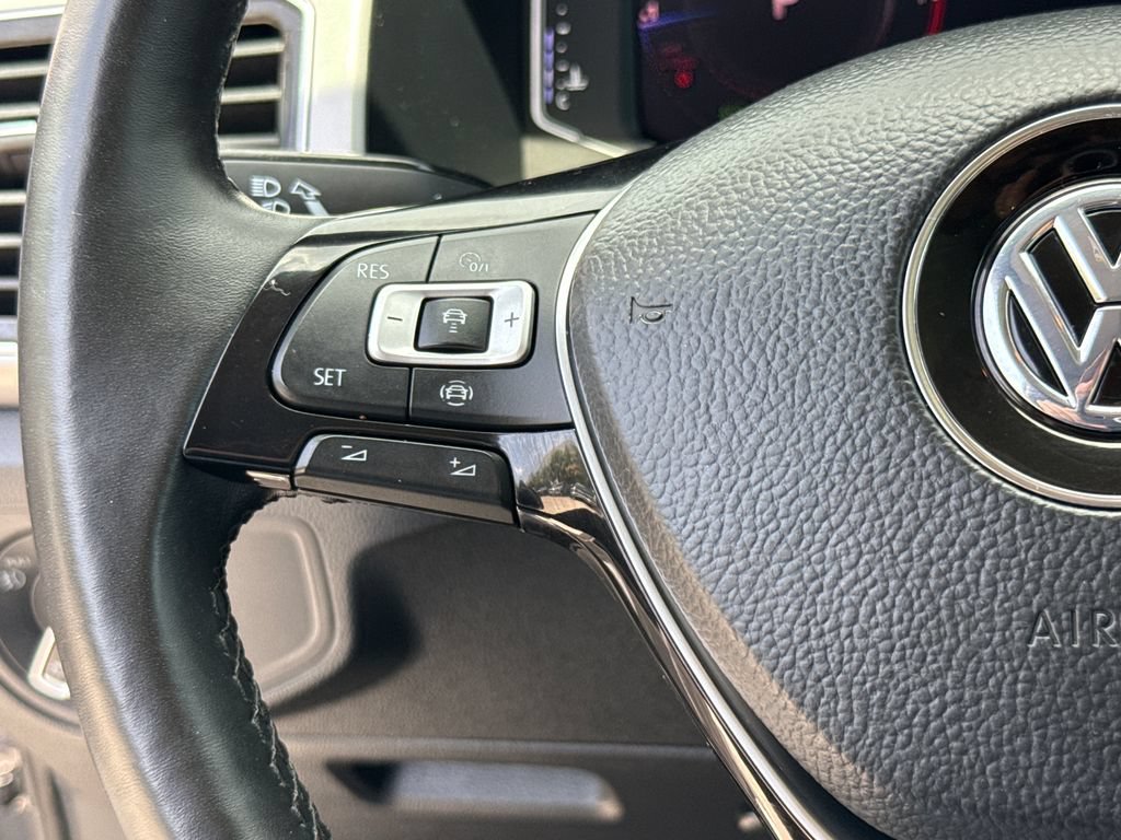 Used 2019 Volkswagen Atlas SEL R-Line FWD image 16