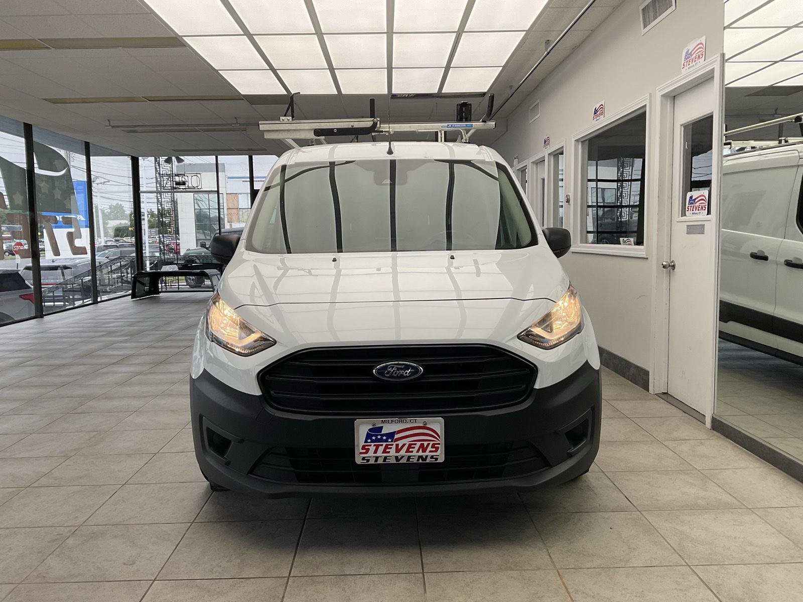 Certified 2023 Ford Transit Connect XL FWD image 2